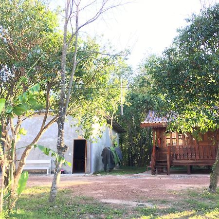 Отель Baan Suan Kru Kob Ban Ko Maphang Экстерьер фото